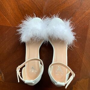 Windsor Angel Block Heels White